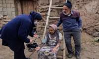 اعزام تیم سلامت جوستان به روستای نسا و ارائه خدمات درب منزل به سالمندان ناتوان